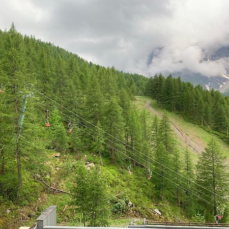 Cervinia Ski In Ski Out - Family Studio ブレウイル・チェルヴィナイア エクステリア 写真