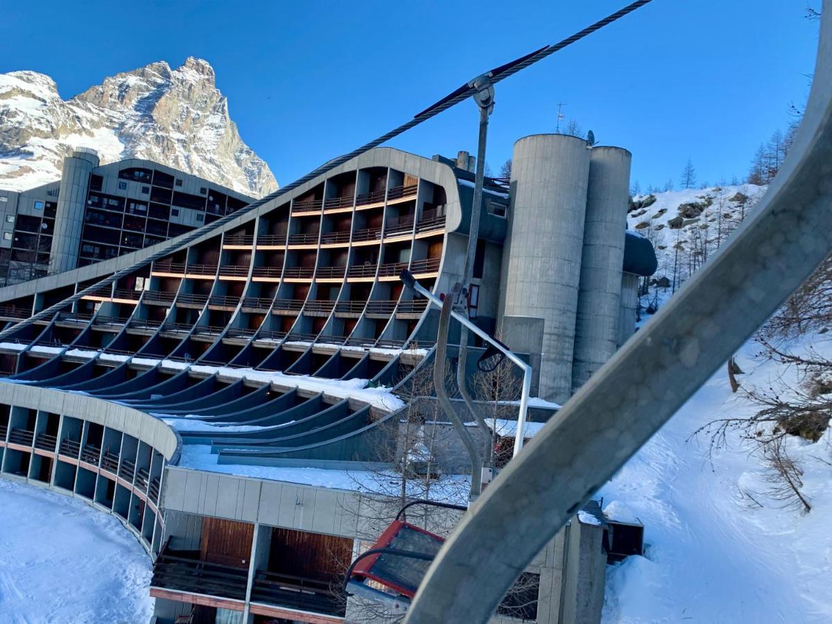Cervinia Ski In Ski Out - Family Studio ブレウイル・チェルヴィナイア エクステリア 写真